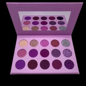 Eyeshadow palette